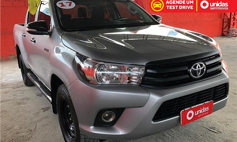 Toyota Hilux 2.8 Std...