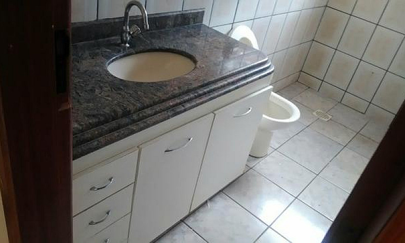 Casa Em Condomínio U...