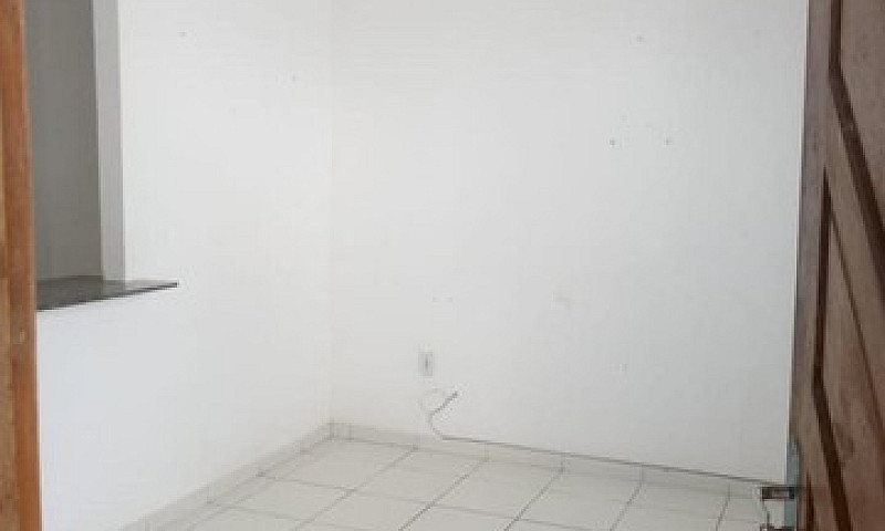 Casa 3 Quartos Condô...