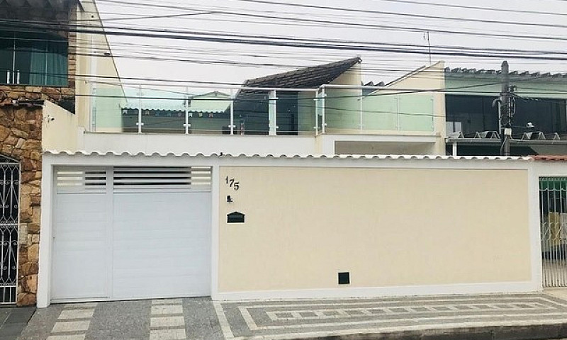 Casa Recentemente Re...