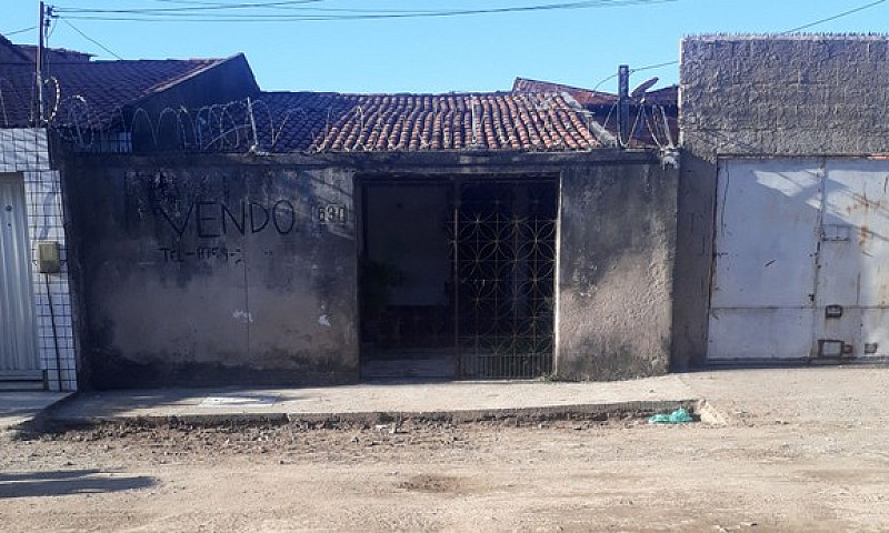 Vende-Se Uma Casa...