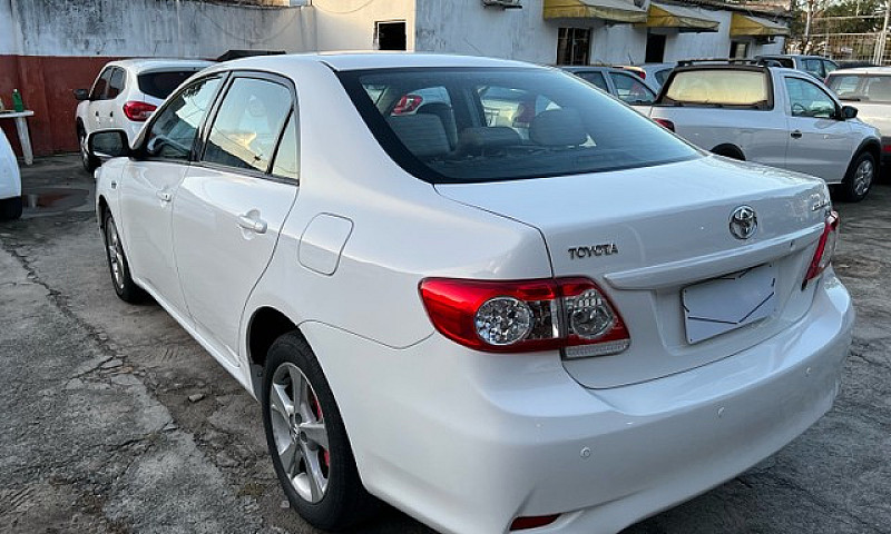 Corolla Xei 2013...