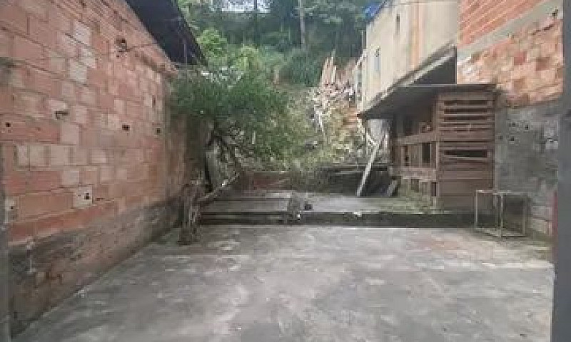 Casa No Ribeiro 2 Qu...