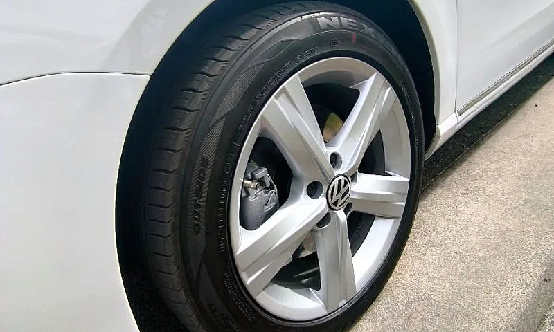 Volkswagen Passat Va...
