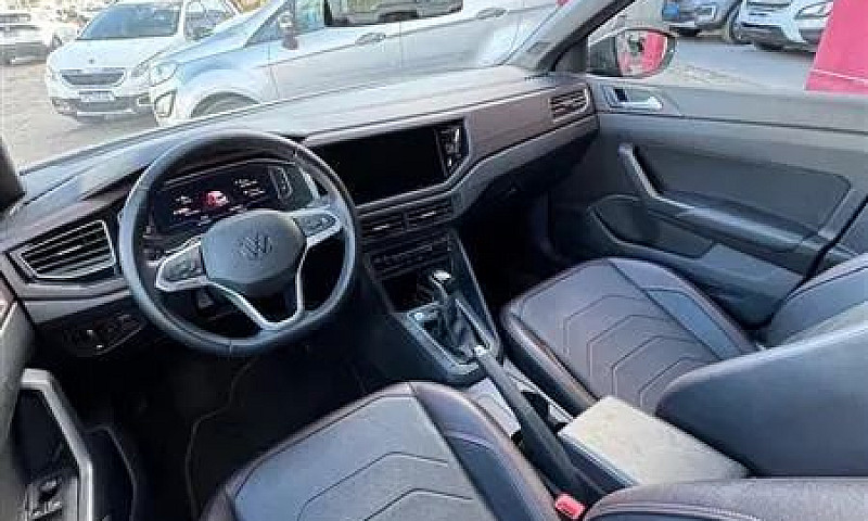 Volkswagen Virtus Hi...