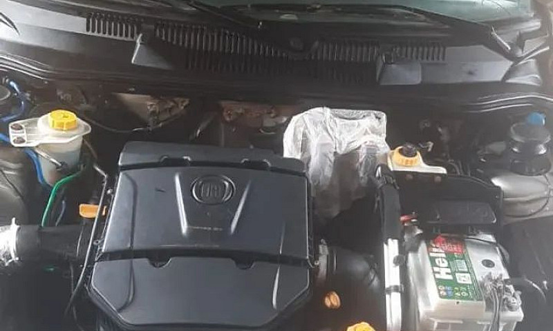Fiat Strada Adventur...