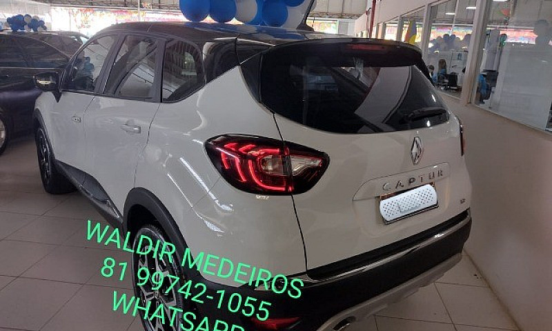 Renault Captur Iconi...
