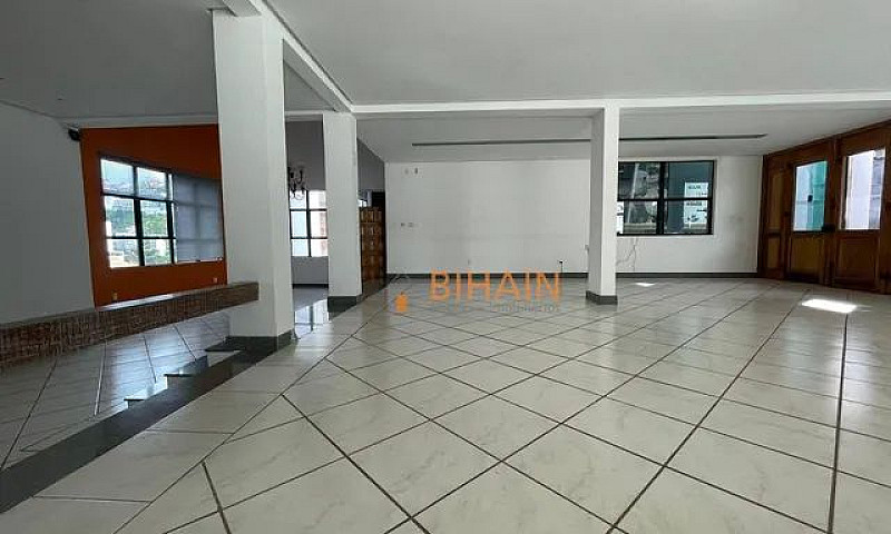 Casa Com 7 Dormitóri...