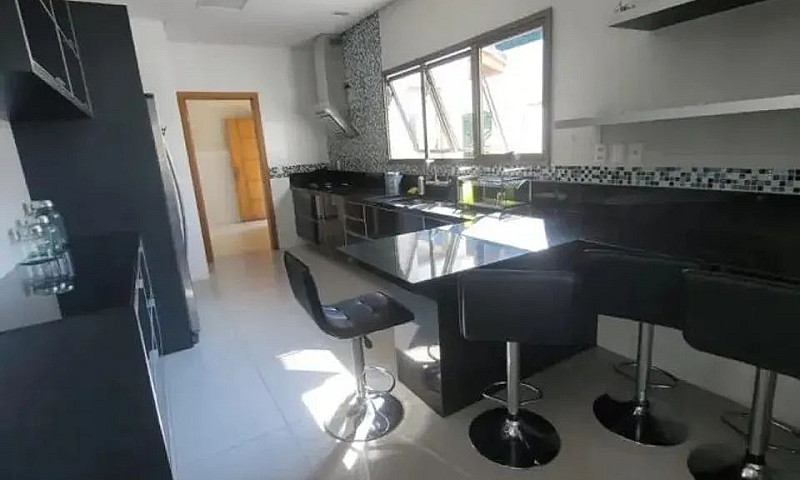 Casa Alto Padrão Par...