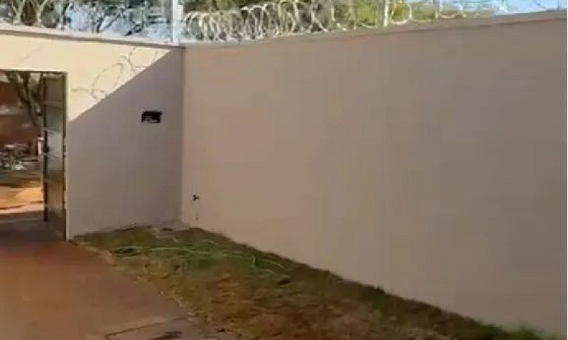 Alugo Casa No Parque...