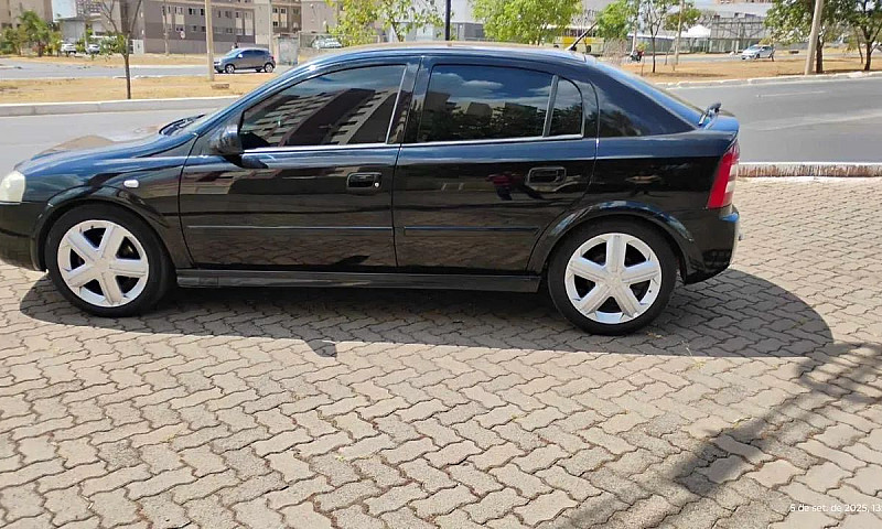 Chevrolet Astra 2.0 ...