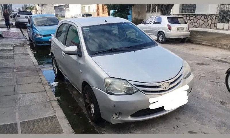 Toyota Etios Xs 1.5 ...