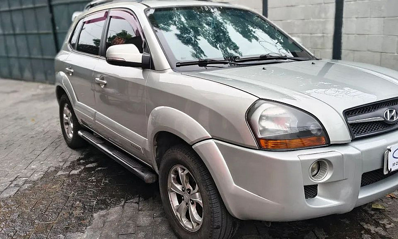 Hyundai Tucson 2.0 1...