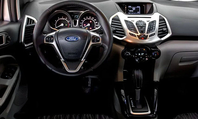Ford Ecosport Titani...