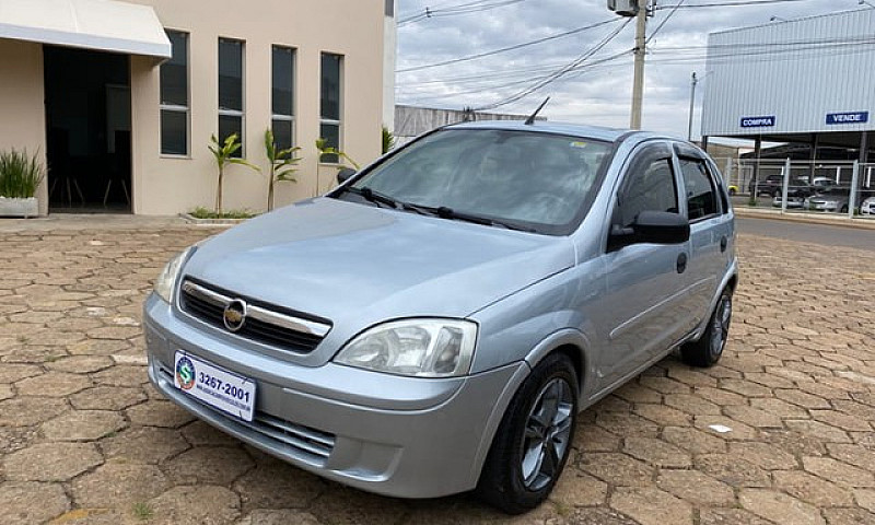 Chevrolet Corsa Hatc...