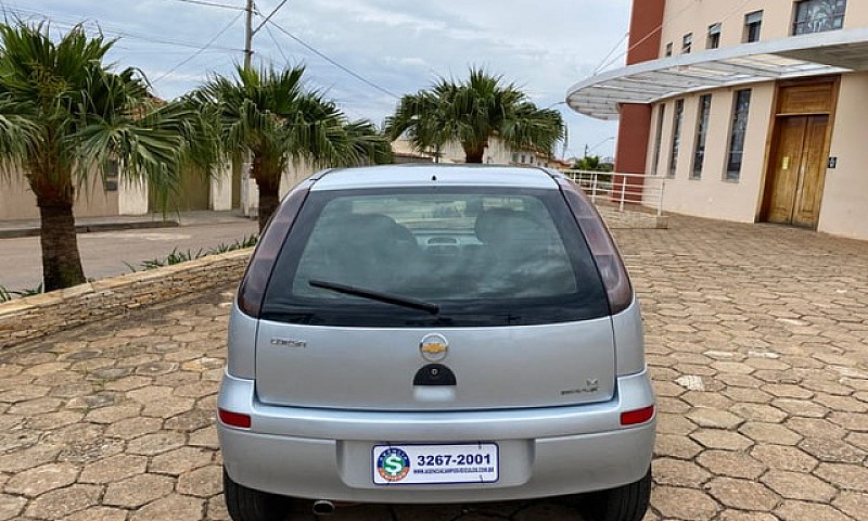 Chevrolet Corsa Hatc...
