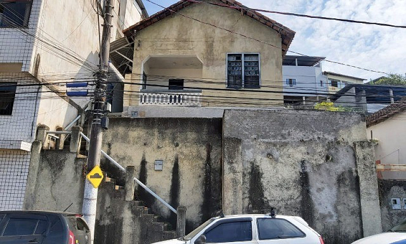 Ótimo Imóvel Com 2 C...