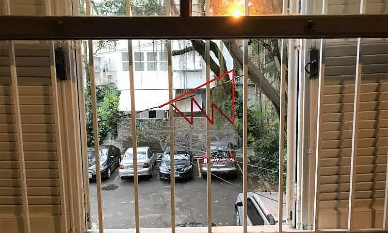Apartamento-À Venda-...
