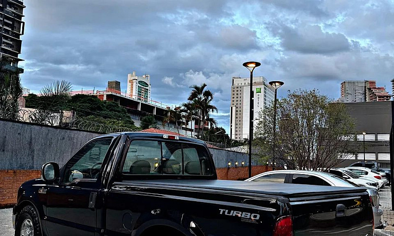 Ford F-250 Xlt 4.2 T...