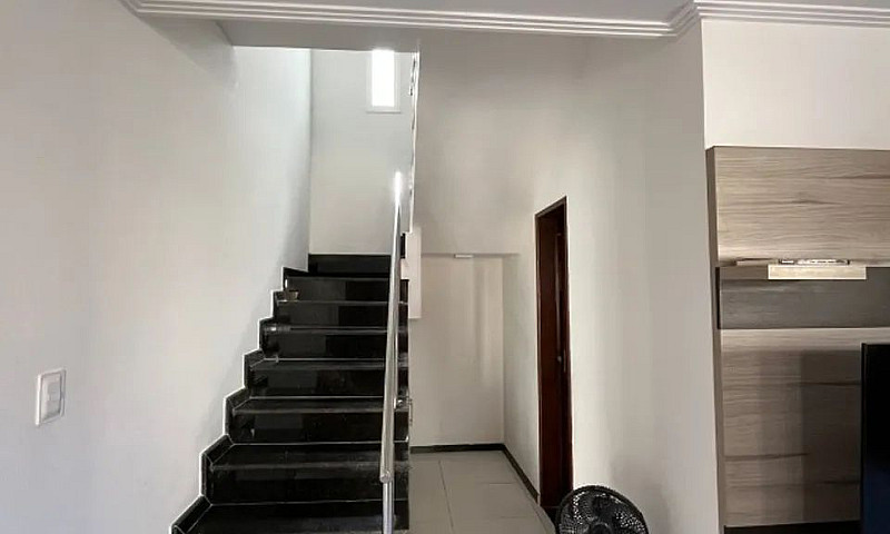 Casa 3 Quartos Com S...