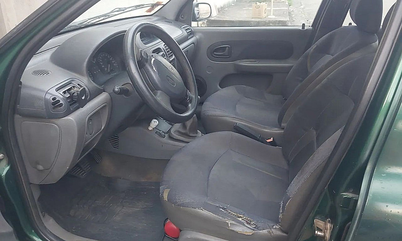 Renault Clio Rn/ Exp...