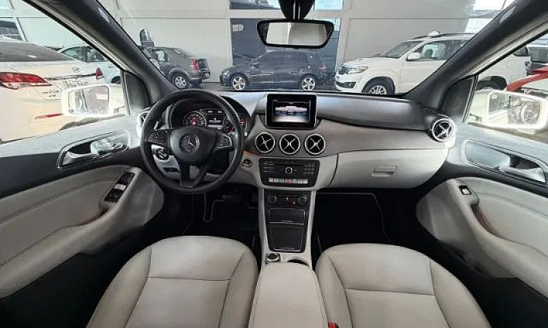 Mercedes-Benz Classe...