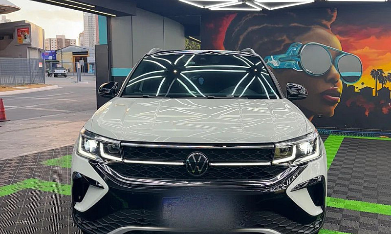 Volkswagen Taos High...
