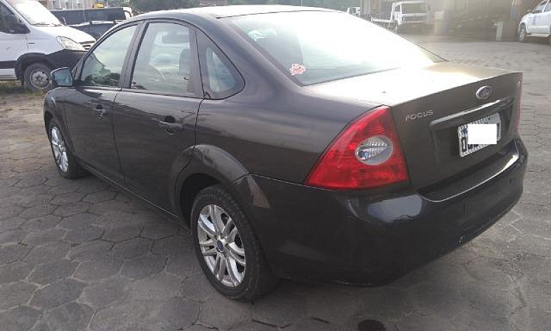 Ford Focus 2L...