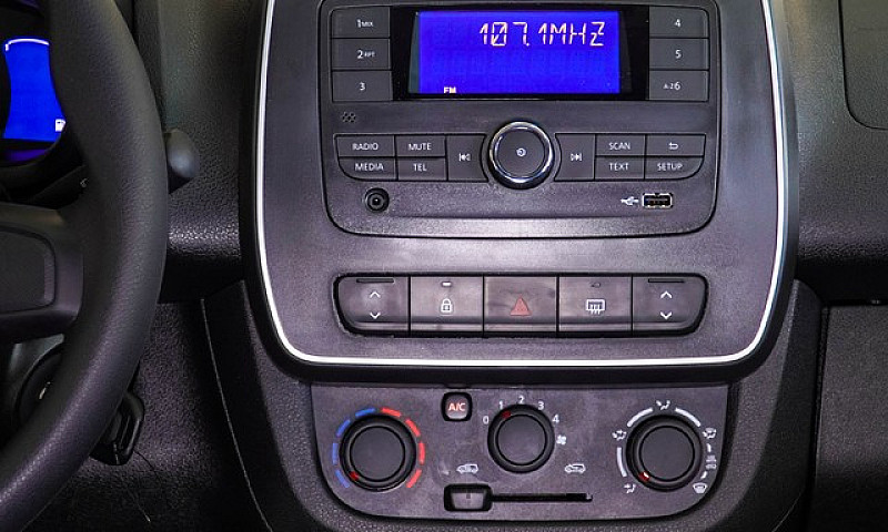 Renault Kwid Zen 1.0...