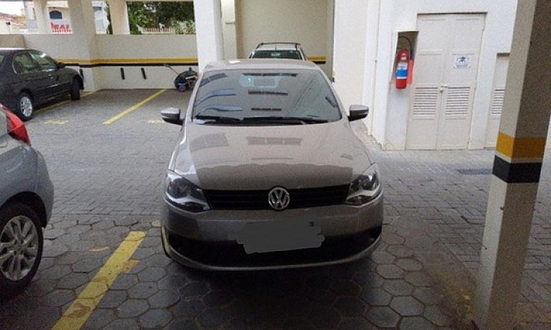 Vendo Um Carro ...