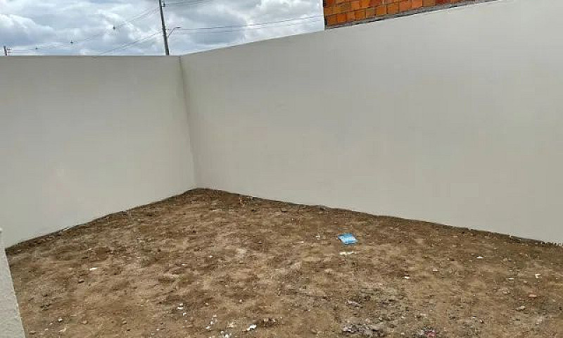 Casa De 2/4 No Bairr...