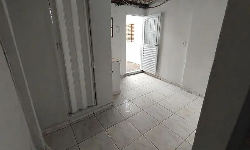 Kitnet 600R$ Com Águ...