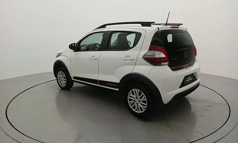 Fiat Mobi Trekking 1...