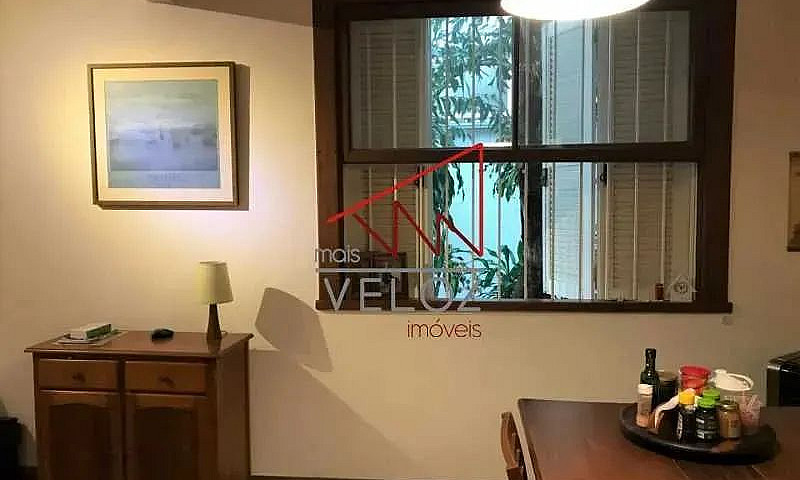 Apartamento-À Venda-...