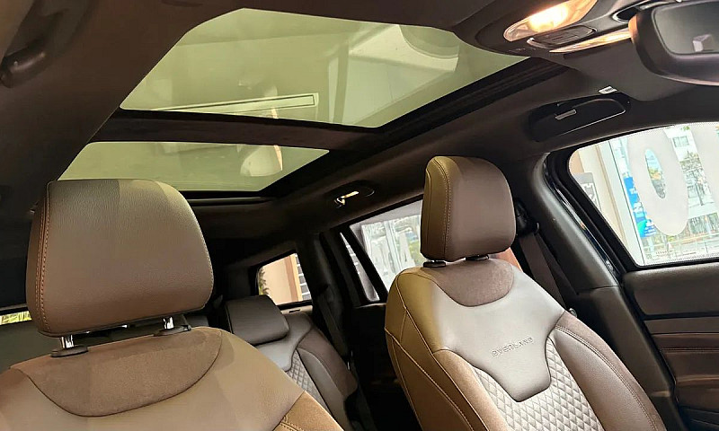 Jeep Commander Hurru...