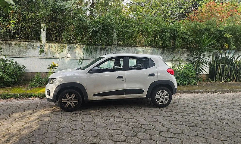 Renault Kwid Zen 1.0...