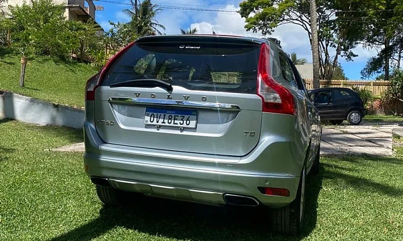 Volvo Xc 60 2.0 T5 5...