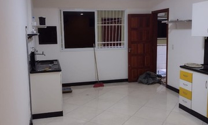 Aluga-Se Apto Pracin...