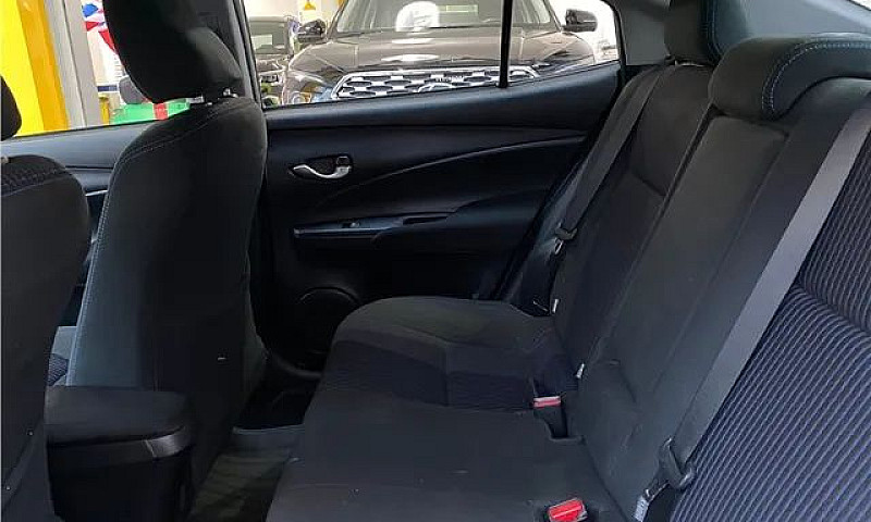 Toyota Yaris 2020 1....