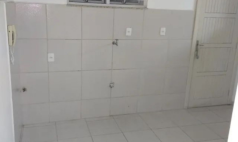 Kitnet Em Capoeiras...