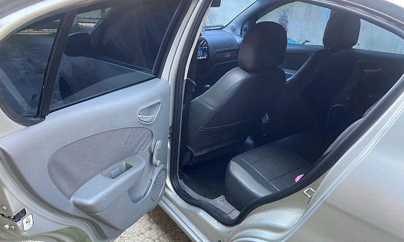 Fiat Palio Attra./It...