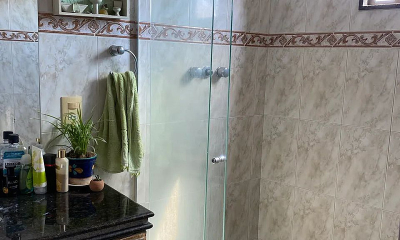 Quarto Com Banheiro ...