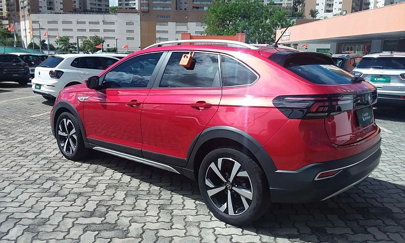 Volkswagen Nivus Hig...