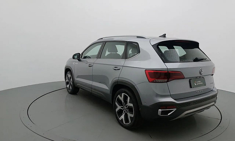 Volkswagen Taos High...