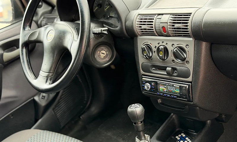 Chevrolet Corsa Sed ...