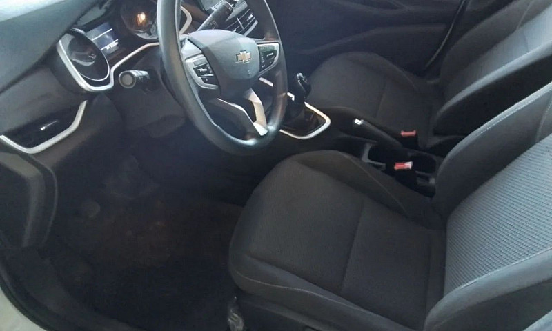 Chevrolet Onix Hatch...