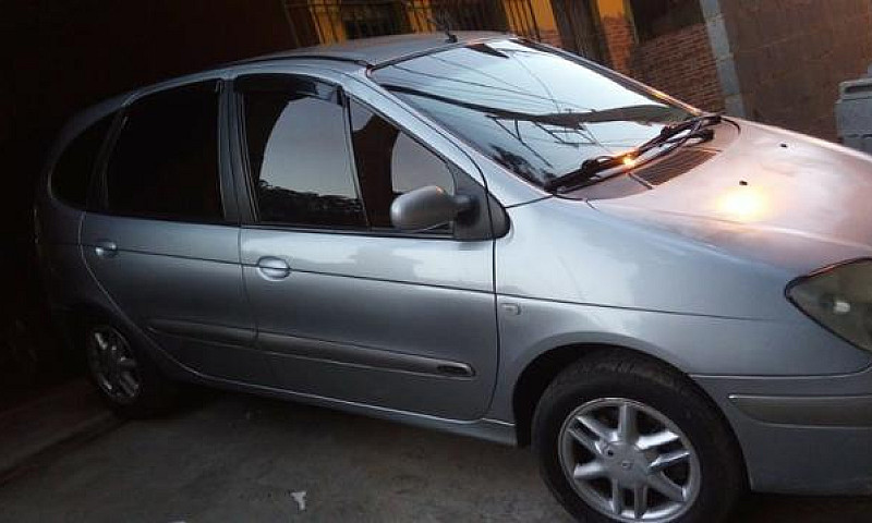 Renault Scenic...