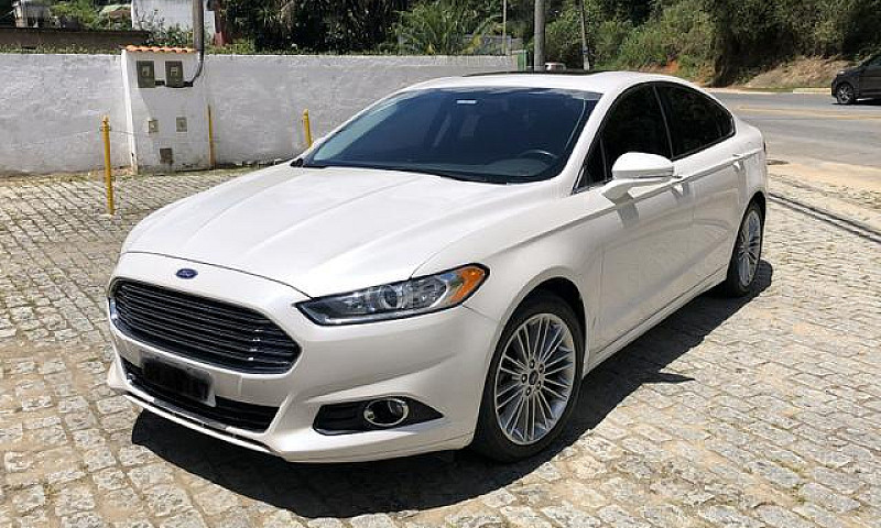 Ford Fusion Titanium...