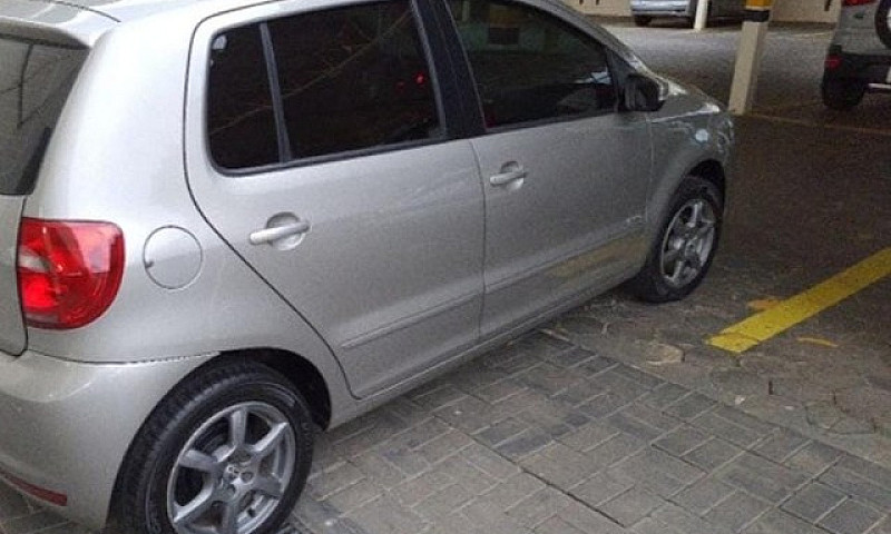 Vendo Um Carro ...