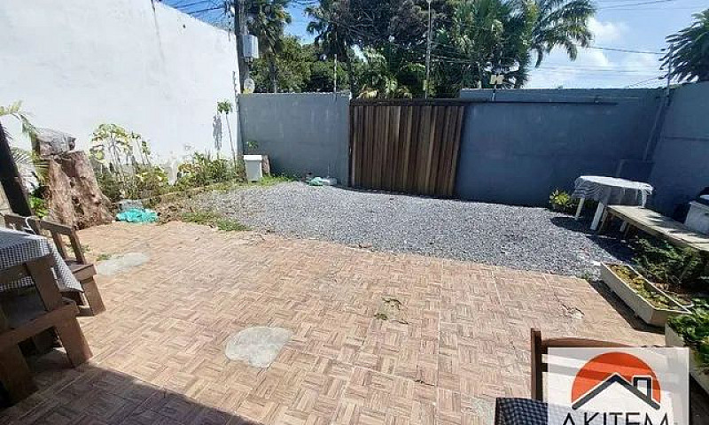 Casa Com 2 Dormitóri...